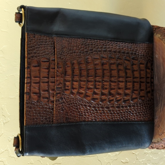 Beautiful Brahim Tote, 11x11, 16” drop EUC - Picture 3 of 6